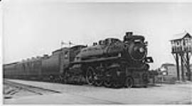 Canadian Pacific Railway "Hudson" type steam locomotive engine 2812 ca. 1930