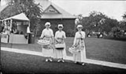 Ice cream girls during Sunshine fête 24, June 1916