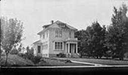 Junior school house, Vineland, [Ont.] 25 Aug., 1916