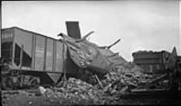 Wreck of two coal cars at Merritton, [Ont.] 16 Nov., 1918