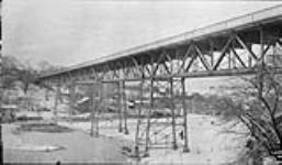 High Bridge from bank in St. Catharines 28 Dec. 1915