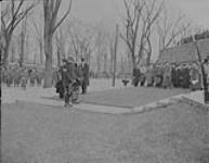 (Armistice Day) Wreath laying at the Cross of Sacrifice, [Quebec, P.Q.] 11 Nov., 1942