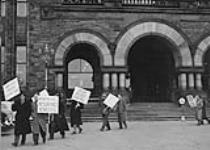 Demonstration: UUW Parade for Cash Relief 1952