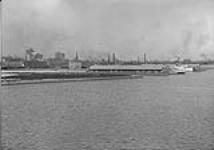 (Docks) Pier No. 6 and new Harbor Head Wall, view north east Toronto, Ont Oct. 22, 1923