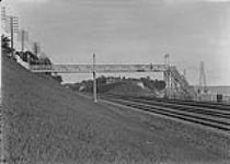Wilson Avenue Bridge from embankment. Toronto, Ont Aug. 27, 1915