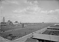 (General views) Harbor area showing Toronto Harbour Commission Admin. Building & flower beds. Toronto, Ont Sept. 23, 1932