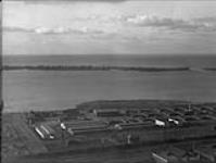 (General views) View south of Toronto Harbour from Bank of Commerce Tower, Toronto, Ont Nov. 15, 1945