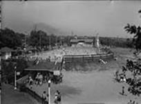 (Sunnyside) Sunnyside swimming pool. Toronto, Ont July 25, 1939
