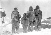 [Baker Lake Inuit] Original title: Baker Lake natives 1926