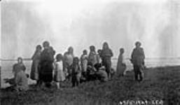 [Group of Inuit at the mouth of the Coppermine River] Original title: Native group, Mouth of Coppermine River August 1929.