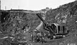 Steam shovel at work in cut at Oliphant - Munsen Collieries 1919
