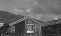 Abandoned cabin at Dawson 1922