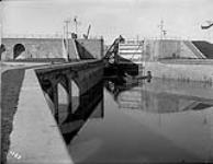 Soulanges Canal Lower entrance of lock no.4 Oct. 22, 1918