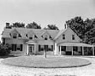 "The Farm", estate of Rt. Hon. W.L. Mackenzie King Aug. 1950