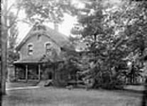 J. Ballantyne house from front big gate 1 September 1910.
