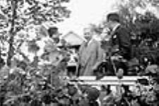 Rt. Hon. W.L. Mackenzie King with Baron Shuh Tomii, Japanese Minister to Canada, at Moorside 26 Aug. 1938