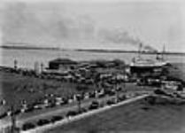 Le SS NORONIC de la société Canada Steamship Lines, au terminal de celle-ci 23 juin 1937