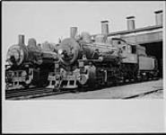 Toronto, Hamilton & Buffalo engine # 41 and New York Central # 6997 1930's