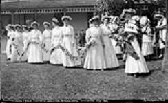 Dominion Council Y.W.C.A., College Day, Elgin House, Muskoka Lakes 1 July 1909