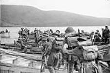 Infantrymen of "111 Force" (British Army) training for Operation GAUNTLET, the Spitsbergen raid, at the Combined Training Centre, Inveraray, Scotland, ca. 6-16 August 1941 [ca. August 6-16, 1941].