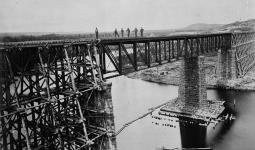Big Pic Bridge, Canadian Pacific Railway vers 1884 - 1885.