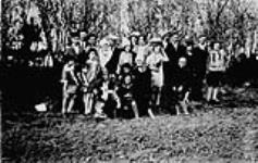 Jewish farmers' picnic, Sonnenfeld Colony, Oungre, Saskatchewan 1922
