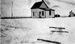 Jewish farmer's house and outbuildings, Sonnenfeld Colony, Oungre, Saskatchewan 1935