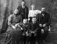 Gottfried Domres family. Emigrated from Tubitz, Galicia, about 1893 c 1906