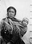 Inuit woman and child 1927