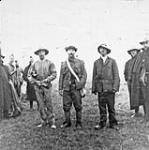 Men captured by Boers returning [ca. 1900-1904].
