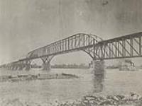 First Lachine Bridge - Canadian Pacific Railway : was replaced by present structure in 1913 1886.