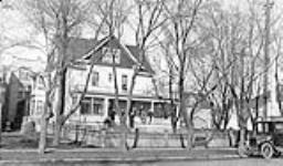 [Zeta House edge of Armstrong Point Winnipeg] 1922.