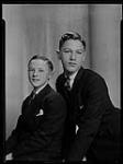 Mme Arthus Mackey et Arthur et Gordon (jumeaux) 12 décembre 1936