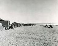 [Inuit Village, Resolute Bay]. Original title: Eskimo Village, Resolute Bay n.d.