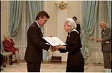 [Managing editor Gordon Fisher accepts the 1987 Citation of Merit from Governor General Jeanne Sauvé, on behalf the Vancouver Sun] December 8, 1988.