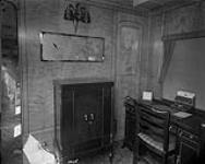 New Canadian National Railways (CNR) car lounge - Radio 1930