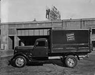 Canadian National Express - Dodge truck 1936