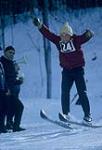 Mini-sauteur à skis dans les airs. Camp Fortune, parc de la Gatineau 1957
