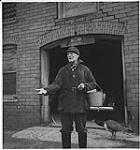 Jack Miner, Canadian Geese, Jack Miner With Bucket avril 1941