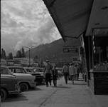 Rue principale, Banff, Alberta 16 août 1954.