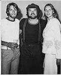 Portrait de Gord James (CKOC) avec un jeune homme et une jeune femme [between 1975-1985]