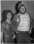 Cliff Richard (à gauche) et Tom Rivers (radio CHUM). Centre O'Keefe, Toronto [between 1975-1985]