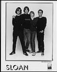 Publicity portrait of Sloan posed with their arms around each others' shoulders. Murderecords [entre 1992-2000].
