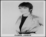 Portrait de presse de Carol Johns [entre 1980-1990].