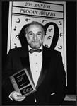 Bernie Finkelstein receiving a Procan Award 28 septembre 1988