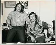 Meat Loaf with Roy Hennessy, Operations Manager at CKLG FM [entre 1972-1978].