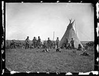 [Métis] camp on the Elbow of [North] Saskatechewan River, Saskatchewan Septembre 1871.