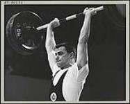 L'athlète en haltérophilie Pierre St-Jean aux Jeux panaméricains de 1967 à Winnipeg