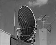 [Radar antenna used for air traffic control, Uplands, Ont., October 1956] October 1956.