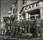 Meal parade for the Regiment de Maisonneuve somewhere in Britain 2 February 1943